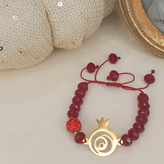 دستبند یلدایی