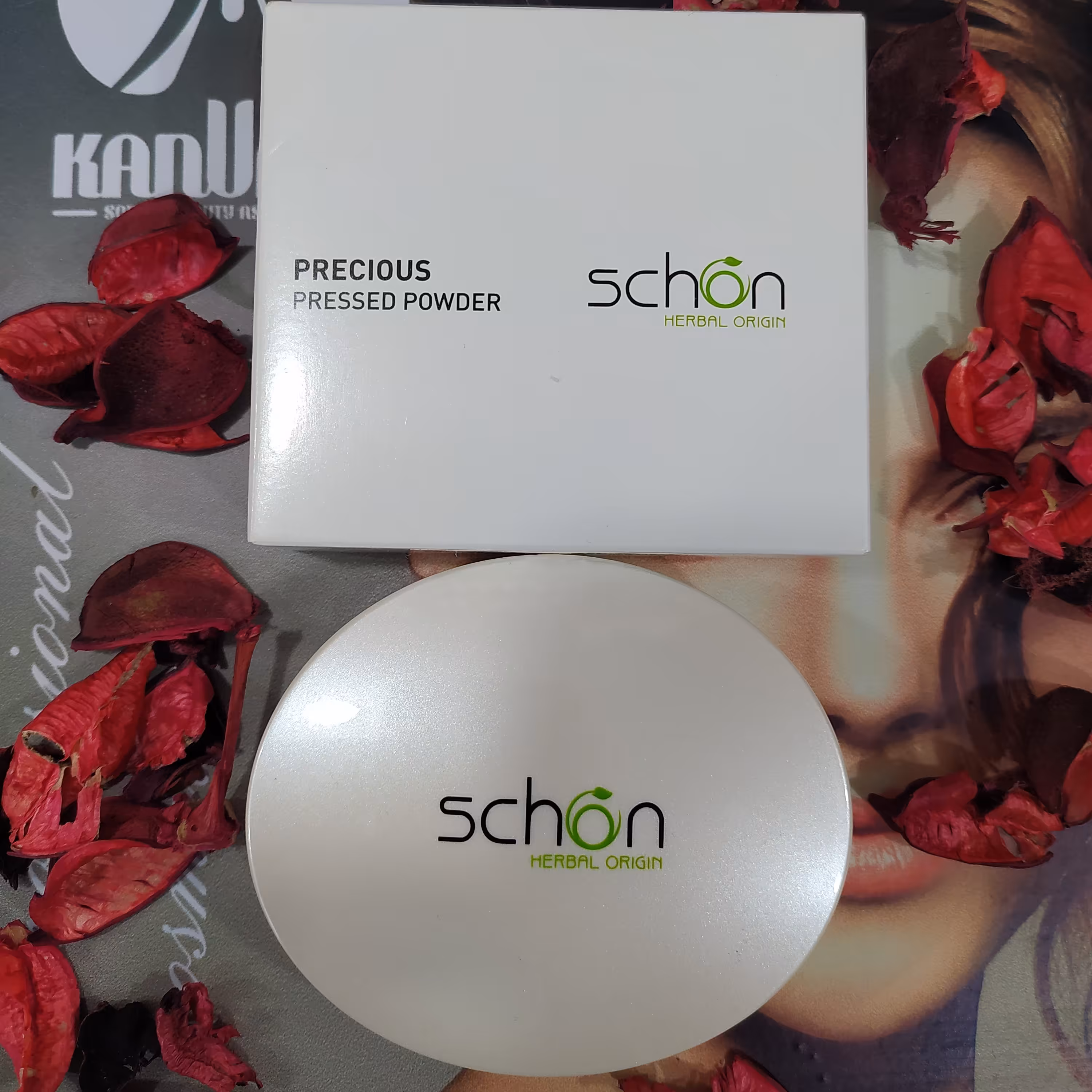 رژگونه چارمینگ شون کدb06

