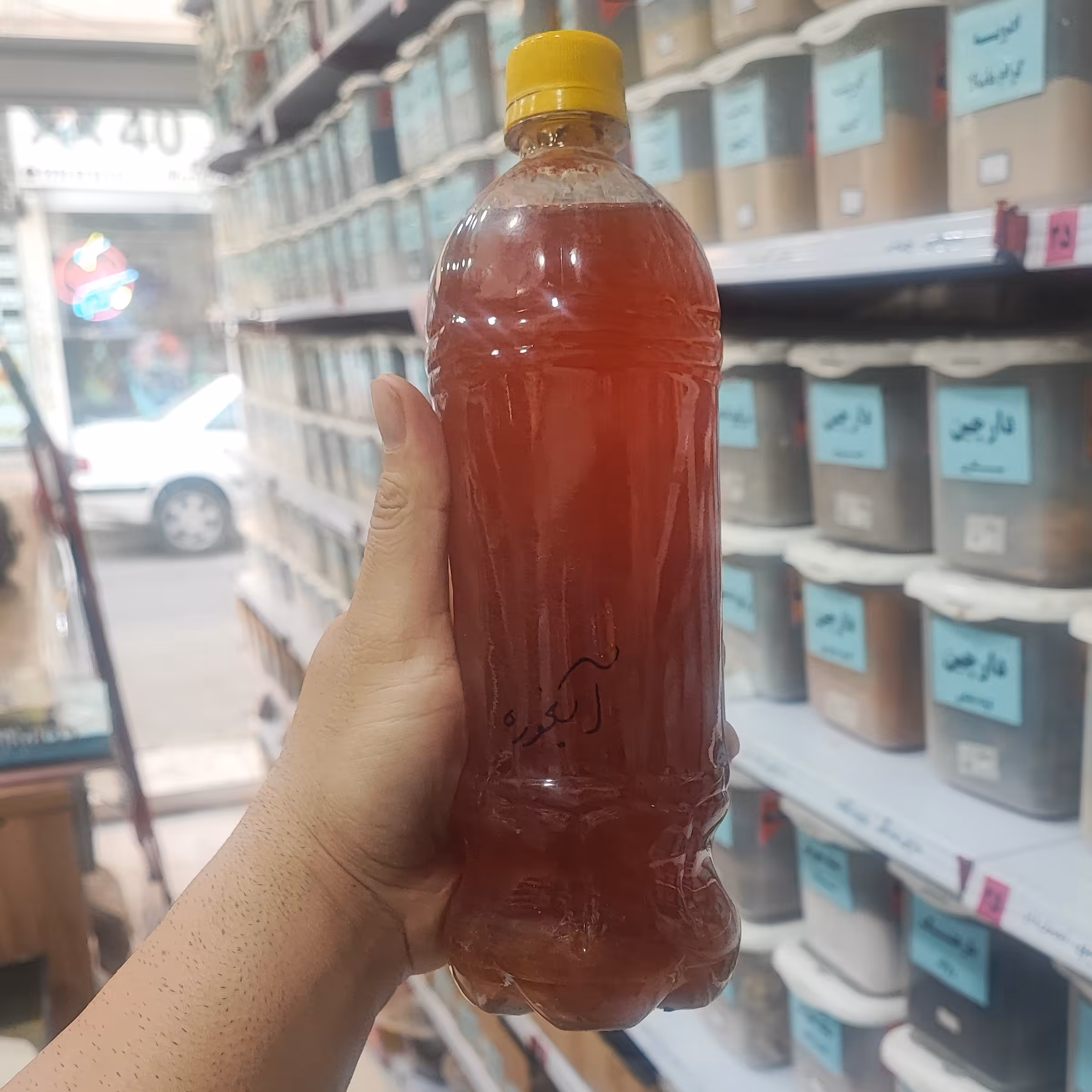 آبغوره طبیعی و خالص  بدون نمک یک لیتر 