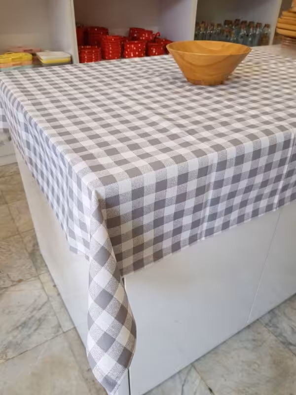 رومیزی داک چهارخانه طوسی کد 6