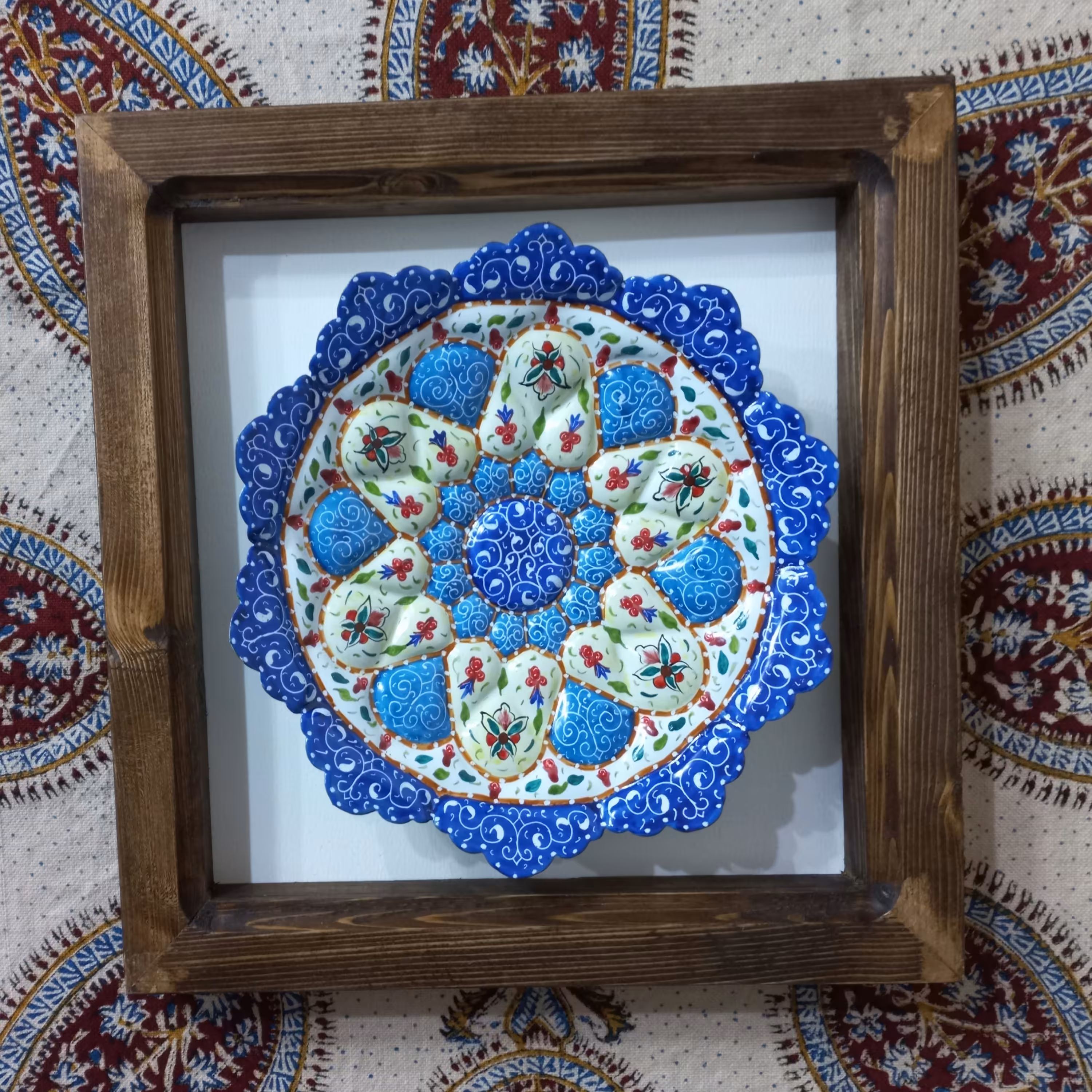 دیوارکوب میناکاری مسی با قاب چوبی اعلا