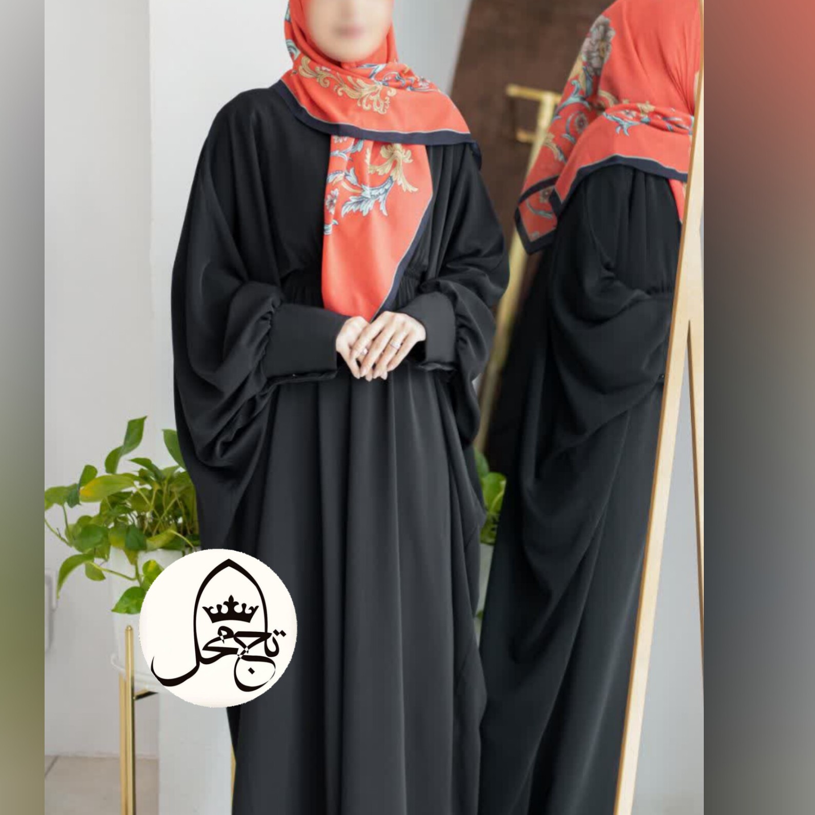 مانتوعبایی فری سایز بین 36 تا 52 است آستین مچی دو دکمه است پارچه لخت و شیک و جذاب