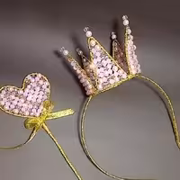 تاج تلی گلابتون با چوبدستی قلب