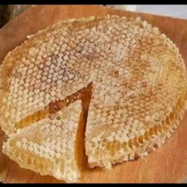 عسل شان با موم خود یافت