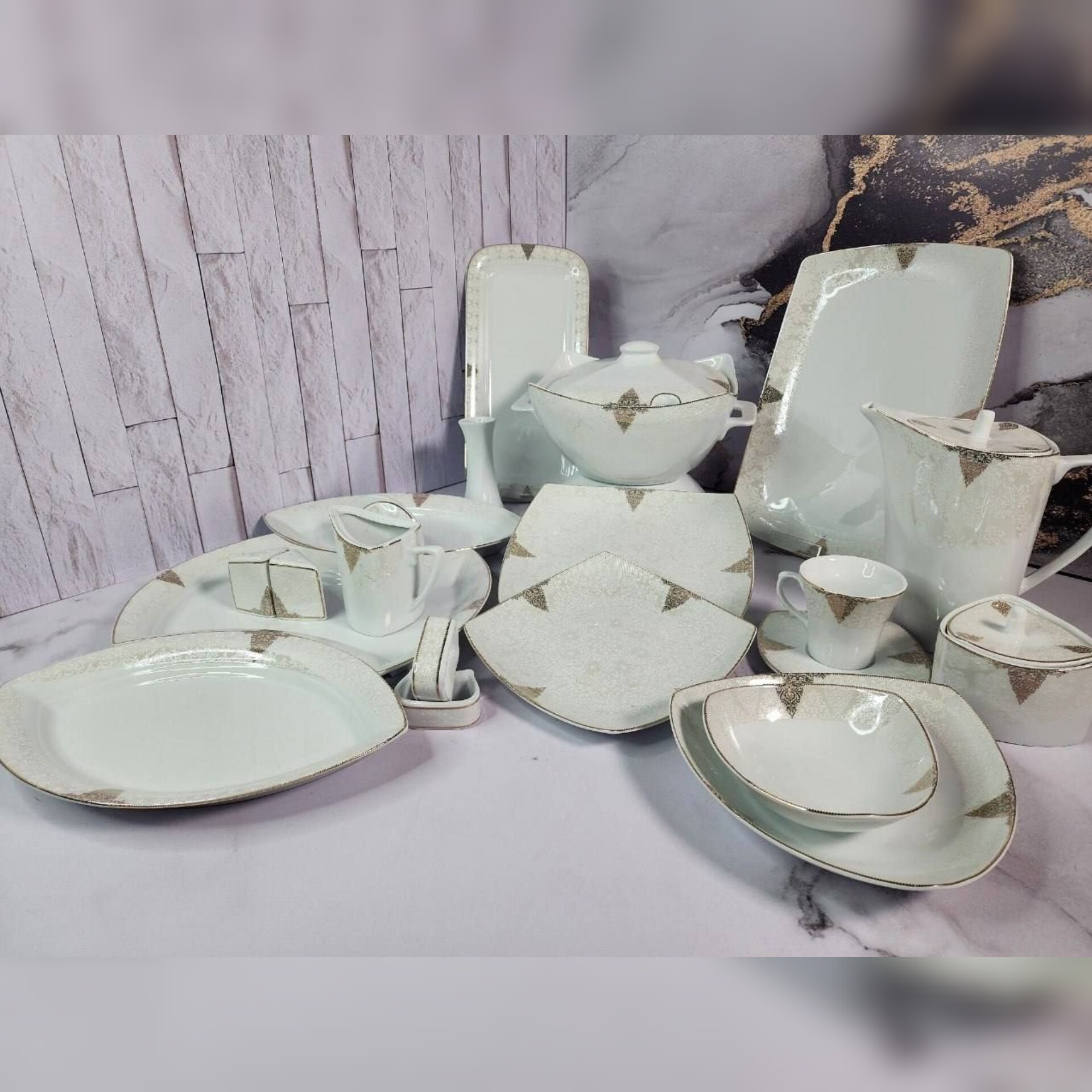 سرویس چینی 12 نفره 105 پارچه پردیس  طرح مادرید کد 2043