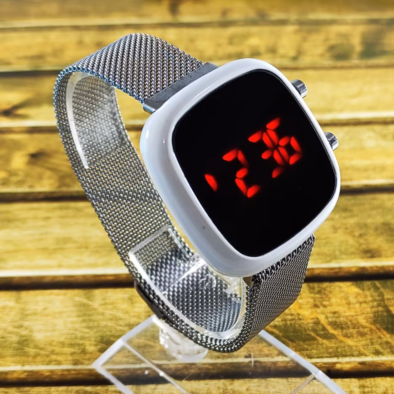  ساعت دکمه ای ال ای دی بند حصیری مربع