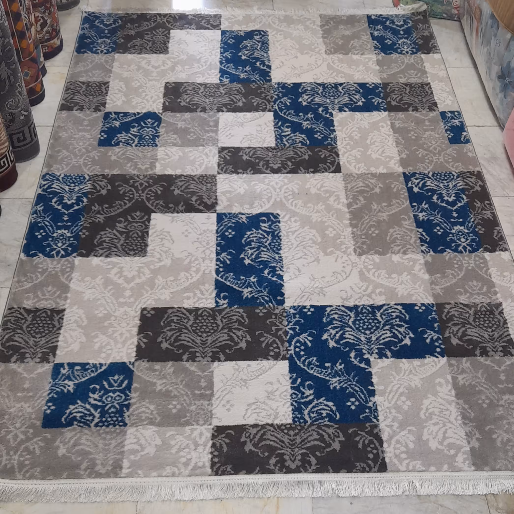 فرش فانتزی طرح جدید فرانسوی رنگ طوسی 4متری