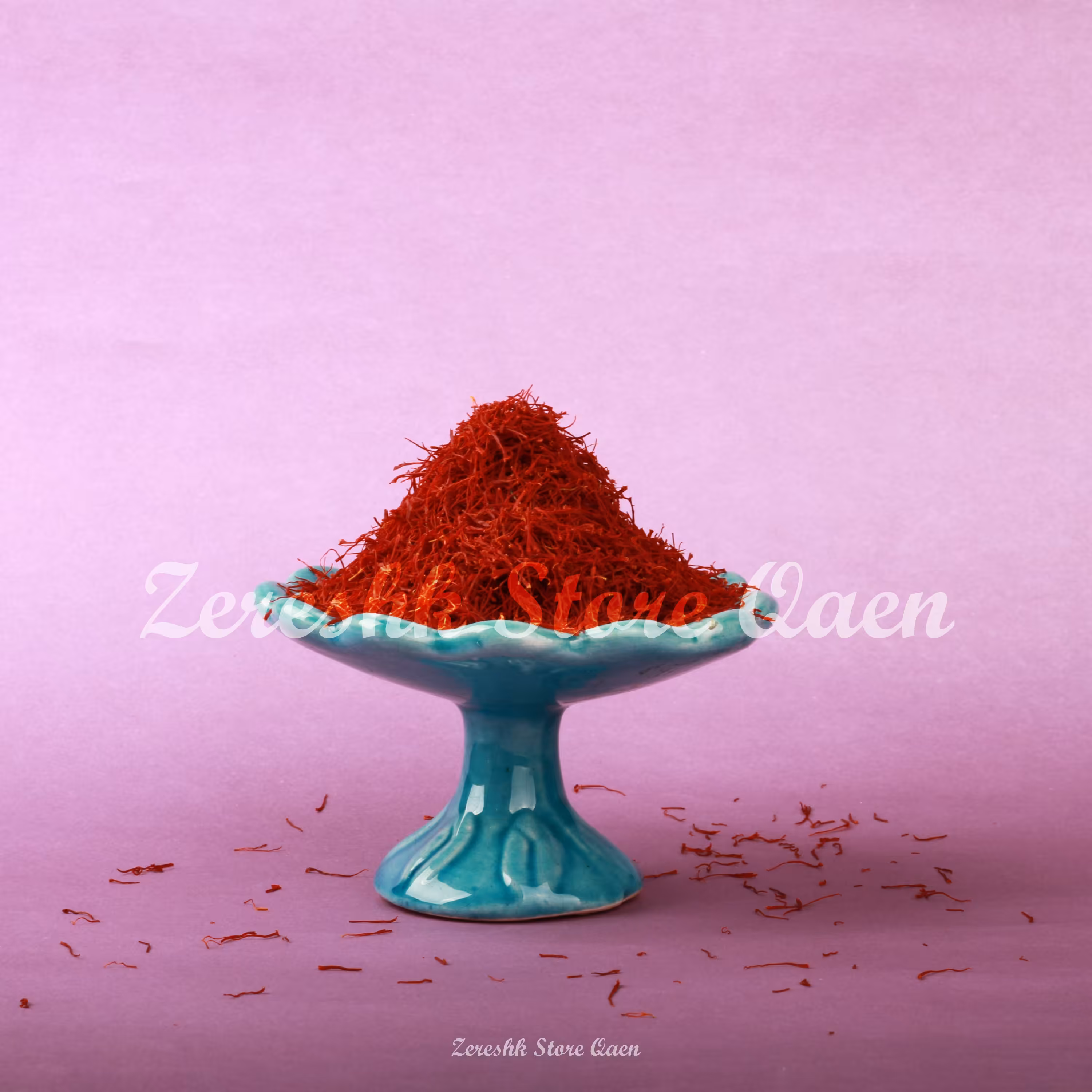 زعفران سرگل قاینات(4گرم،ارسال رایگان و فوری در تهران و پست پیشتاز سراسرکشور)