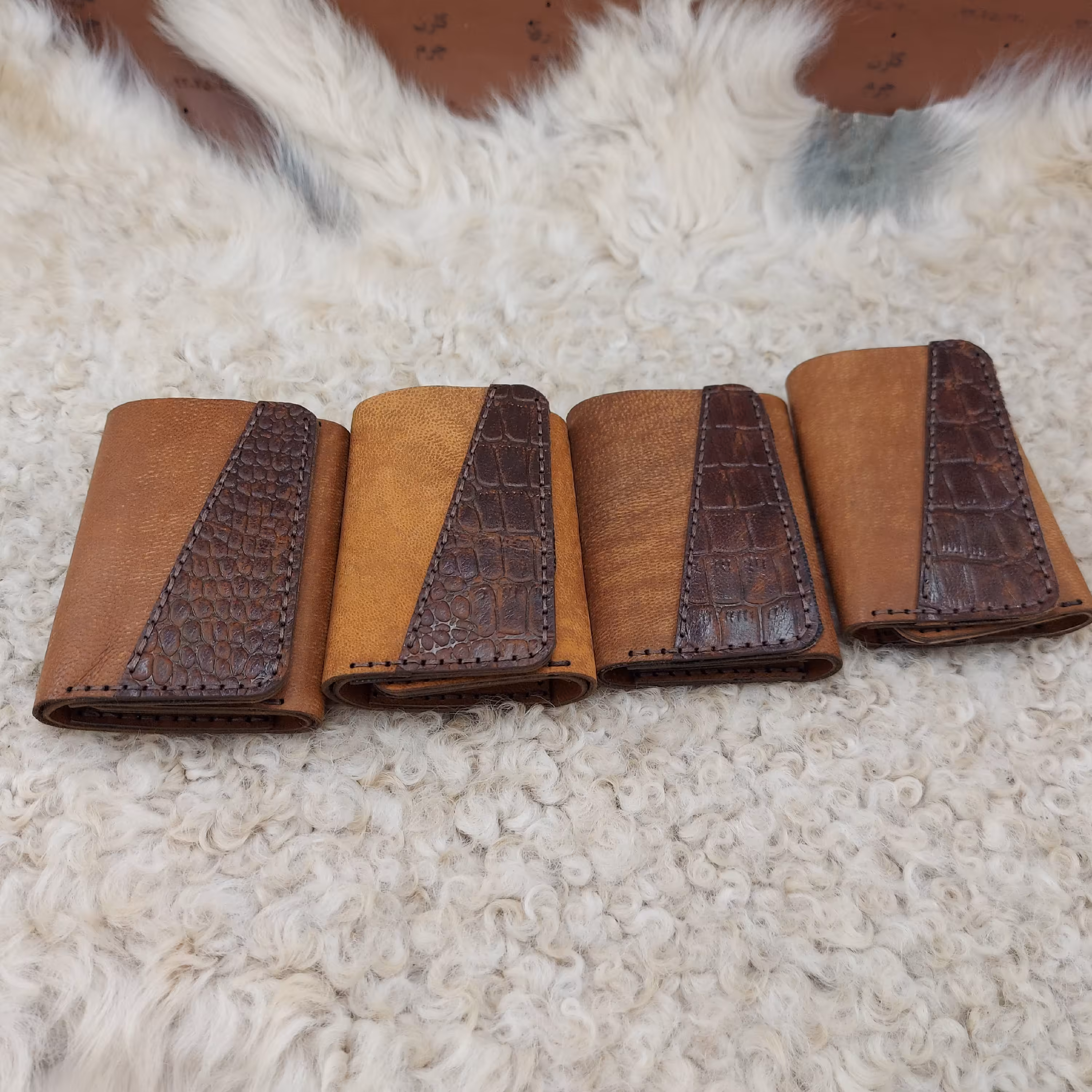 کیف پول چرم دلاری