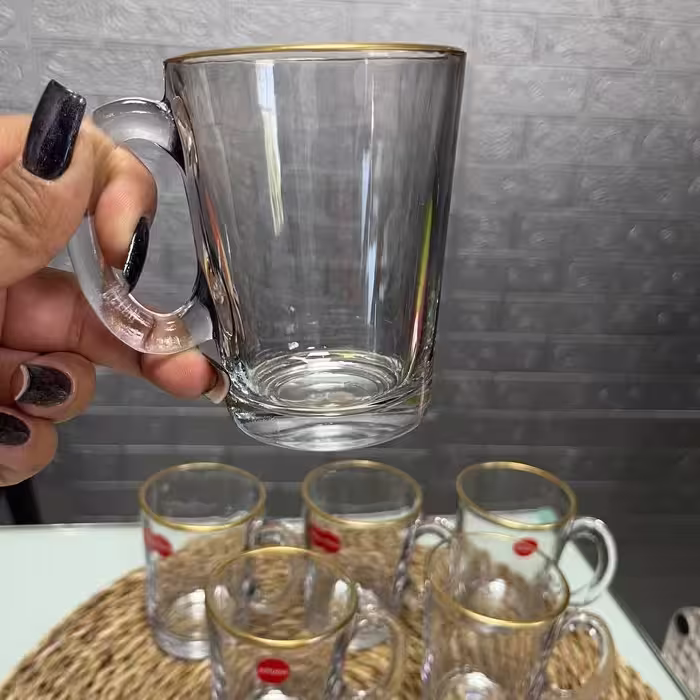 نیم لیوان لب طلا( هزینه ارسال پس کرایه)