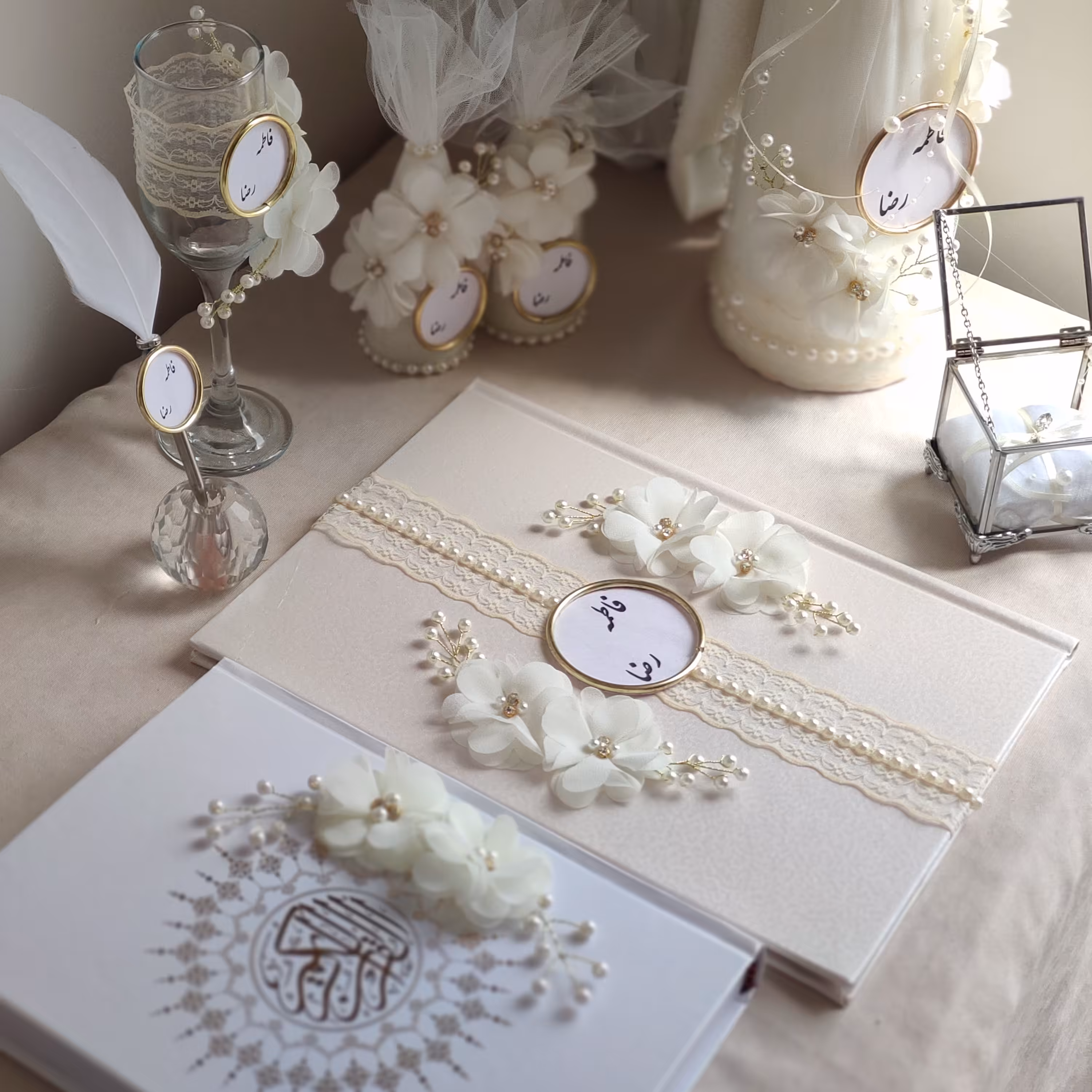 ست بله برون سفارشی 6 تکه شامل قرآن عروس،دفتر بله برون ،خودکار پر ،جا حلقه مروارید و پارچه قندساب و قندساب