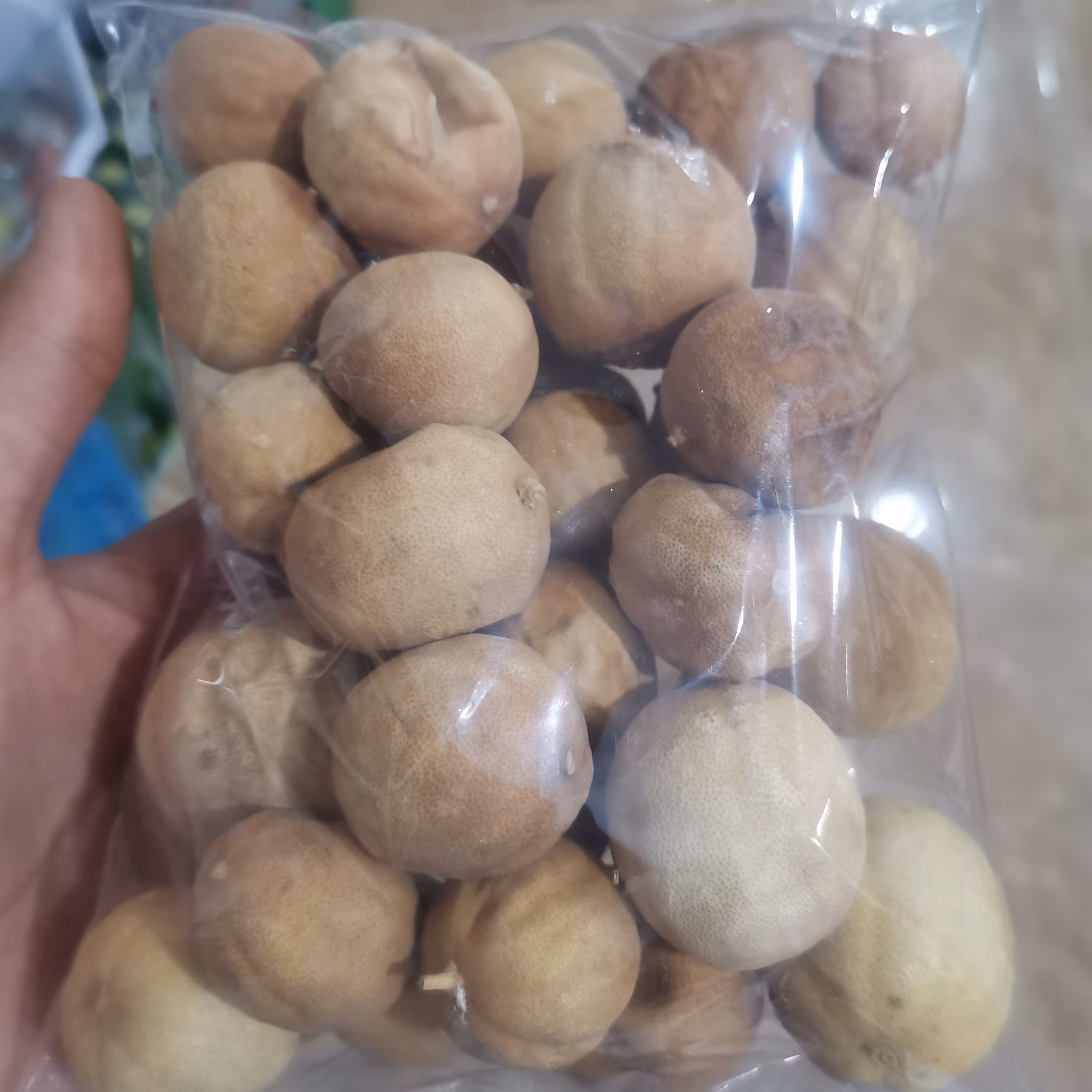 لیمو عمانی  درشت تازه (100 گرم) 