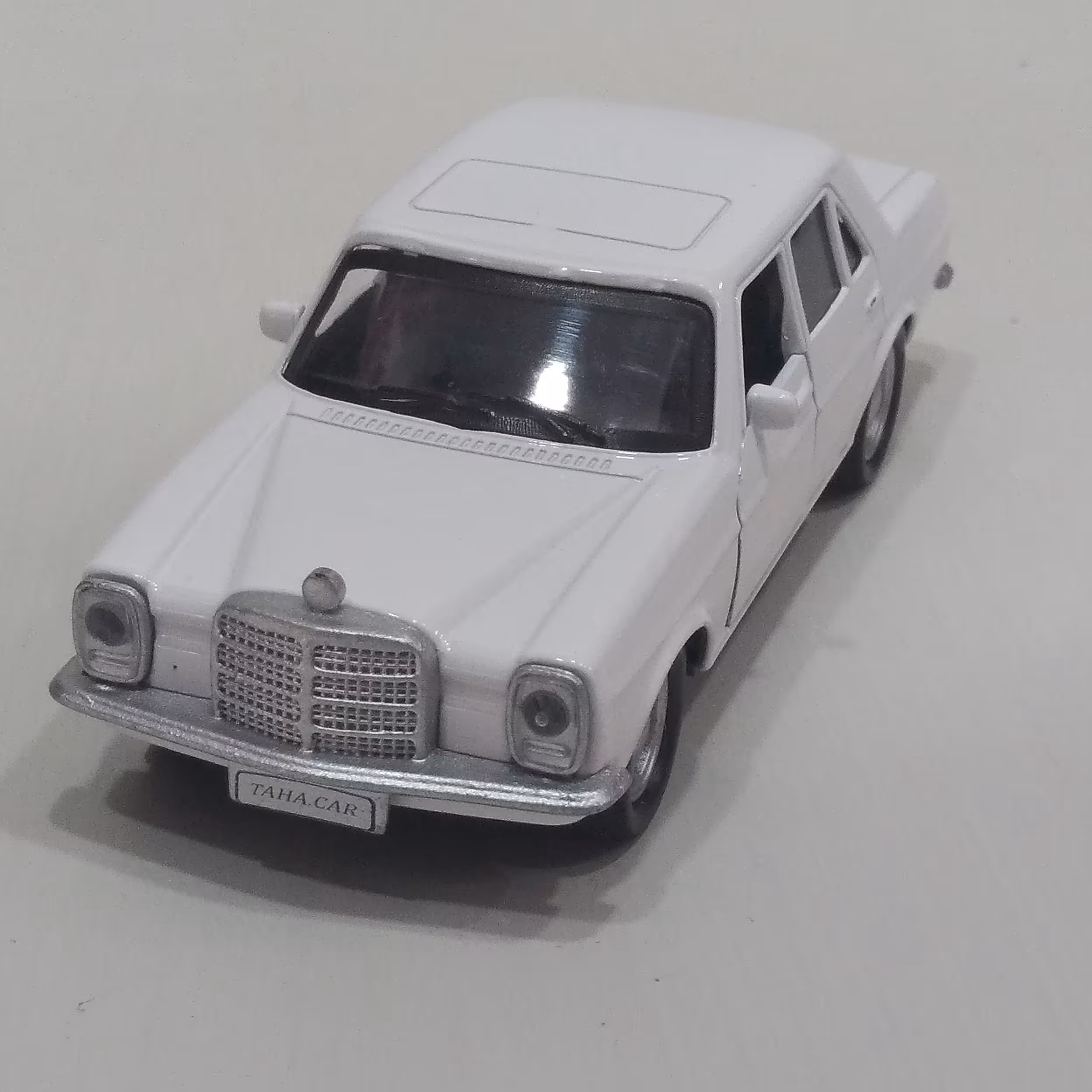 ماشین بنز فلزی