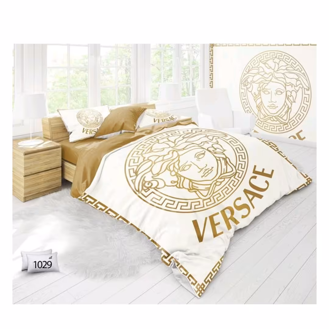 روتختی  عروس دونفره 6 تکه شامل یک عدد لحاف و یک عدد ملحفه دور کشدار و چهار عدد رو بالشی 
سایز لحاف 220  در 240 فیکس
