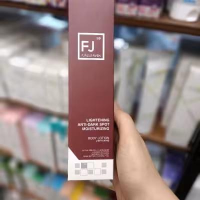 لوسیون روشن کننده و مرطوب کننده بدن FJ / لوسیون روشن کننده بدن اف جی