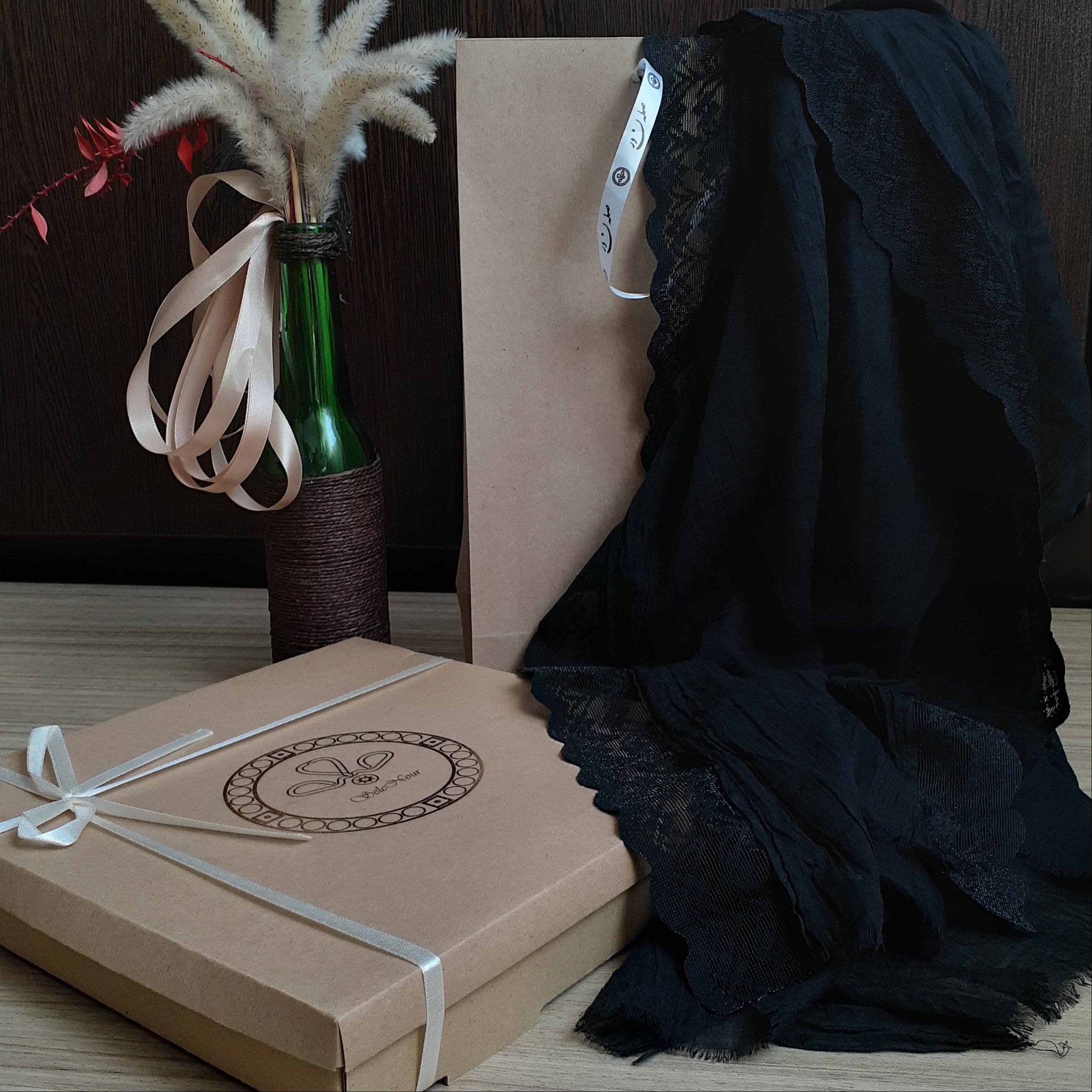 شال سوپر نخی مشکی لب تور عریض