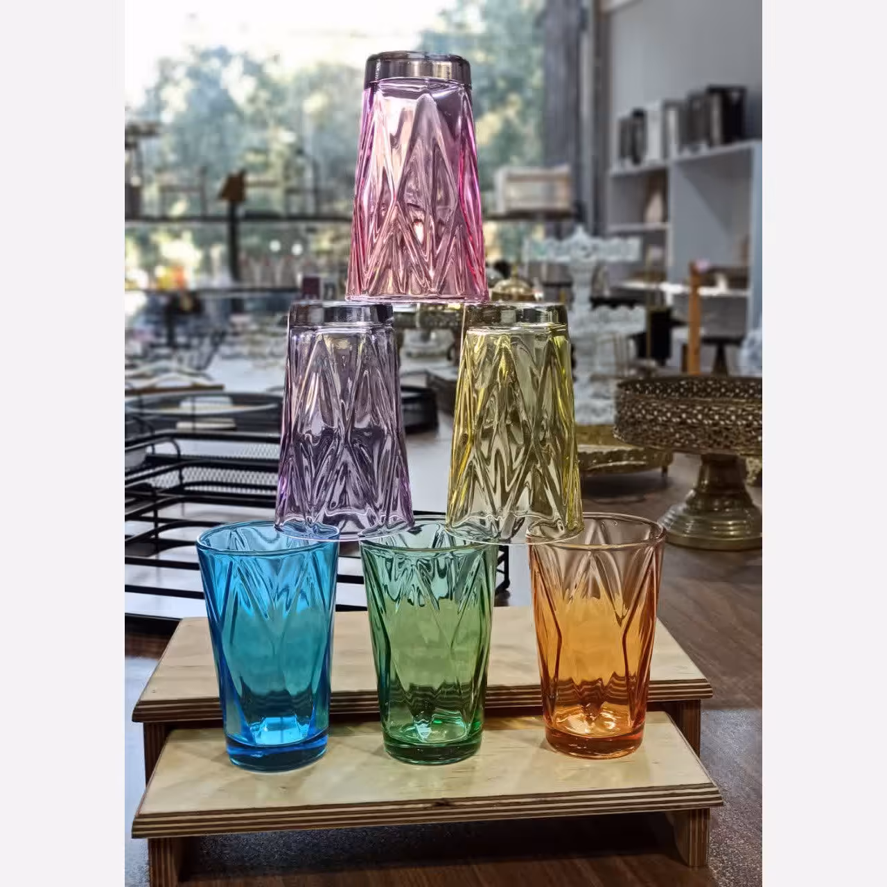 لیوان  رنگی 6رنگ طرح لوزی لیوان 6 رنگ شیشه ای