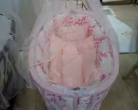 گهواره چوبی با ست لحاف صورتیkidboo