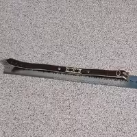 دستبندچرم طبیعی همراه باموی بزقهوه ای باتزیین یراق طلایی