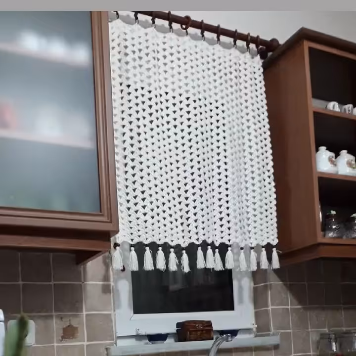 پرده تمام دستبافت رنگ‌بندی دلخواه سایز متوسط بافت با کاموا و مکرومه