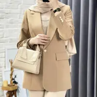 مانتو کتی دلوین
