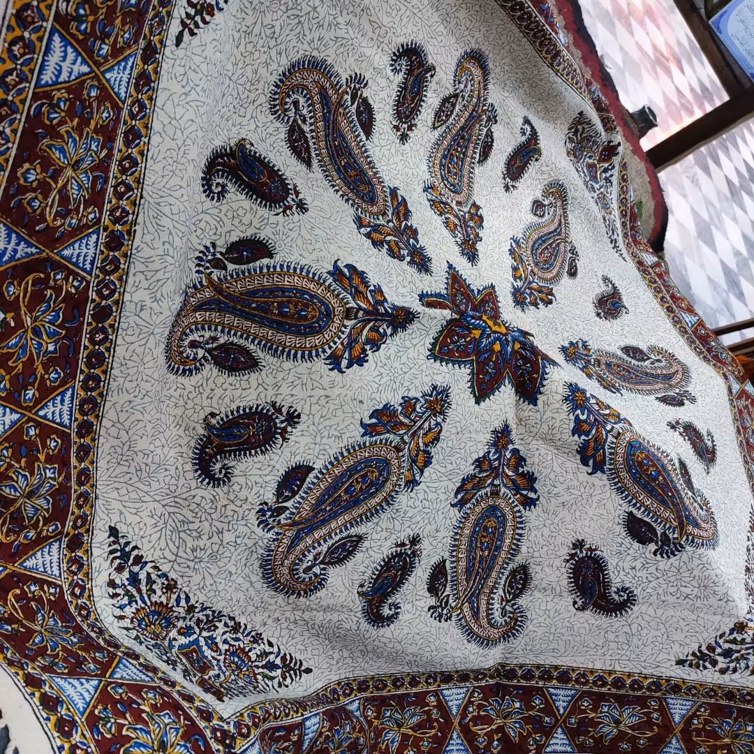 رومیزی قلمکار اعلی مربع یک در یک متر