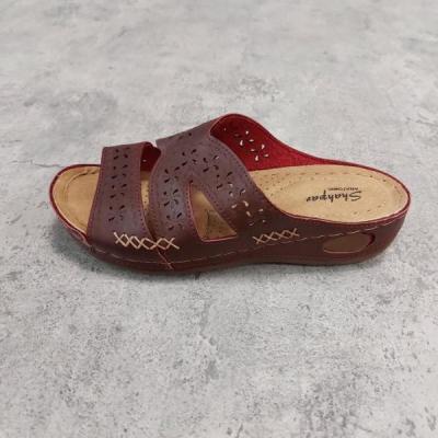 صندل طبی زنانه مدل تیراژه 118 پشت چرم شهپر (رنگ زرشکی)