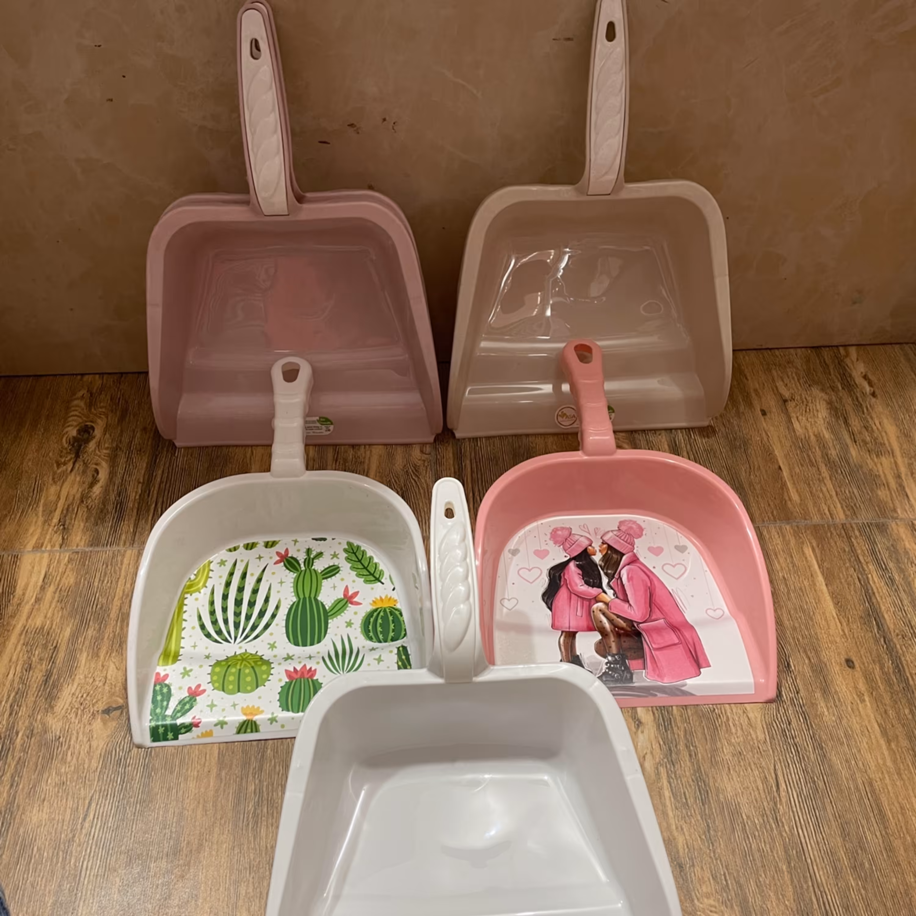 خاک انداز پلاستیکی ساده و طرح دار