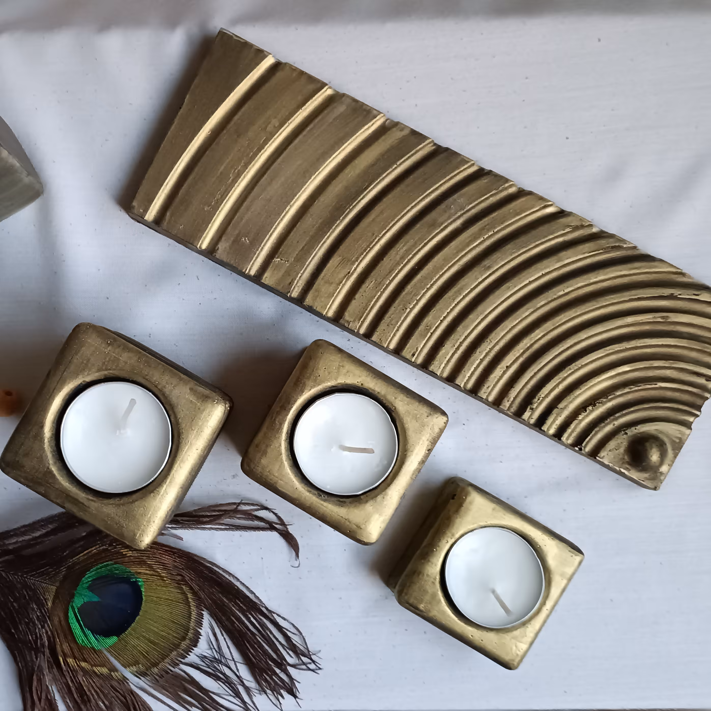 ست جا وارمری  طلایی سنگ مصنوعی قابل سفارش با رنگ دلخواه وزن1.650