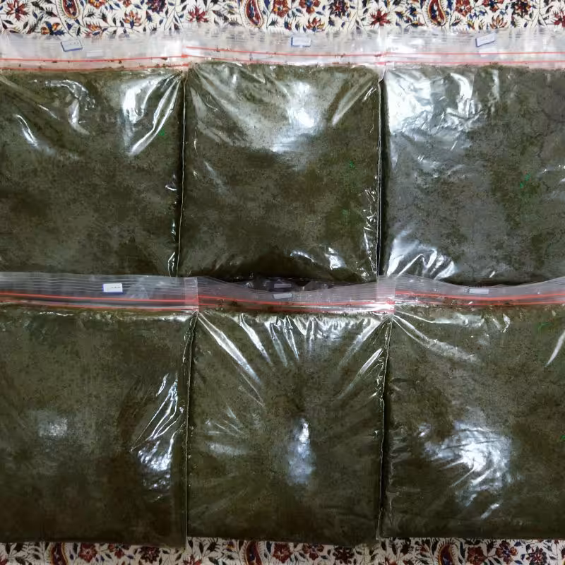 سبزی قورمه.با سبزیجات محلی و معطر مازندران.بسته 1000گرمی