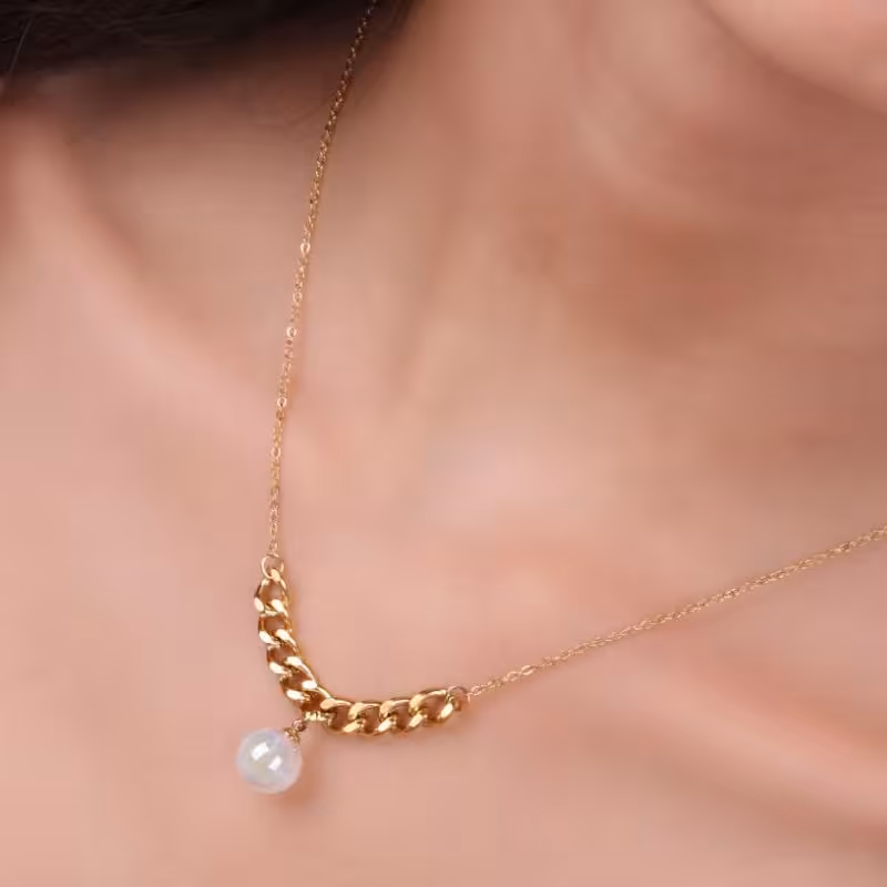 گردنبند استیل مدل کارتیه و تک مروارید( کد6) 