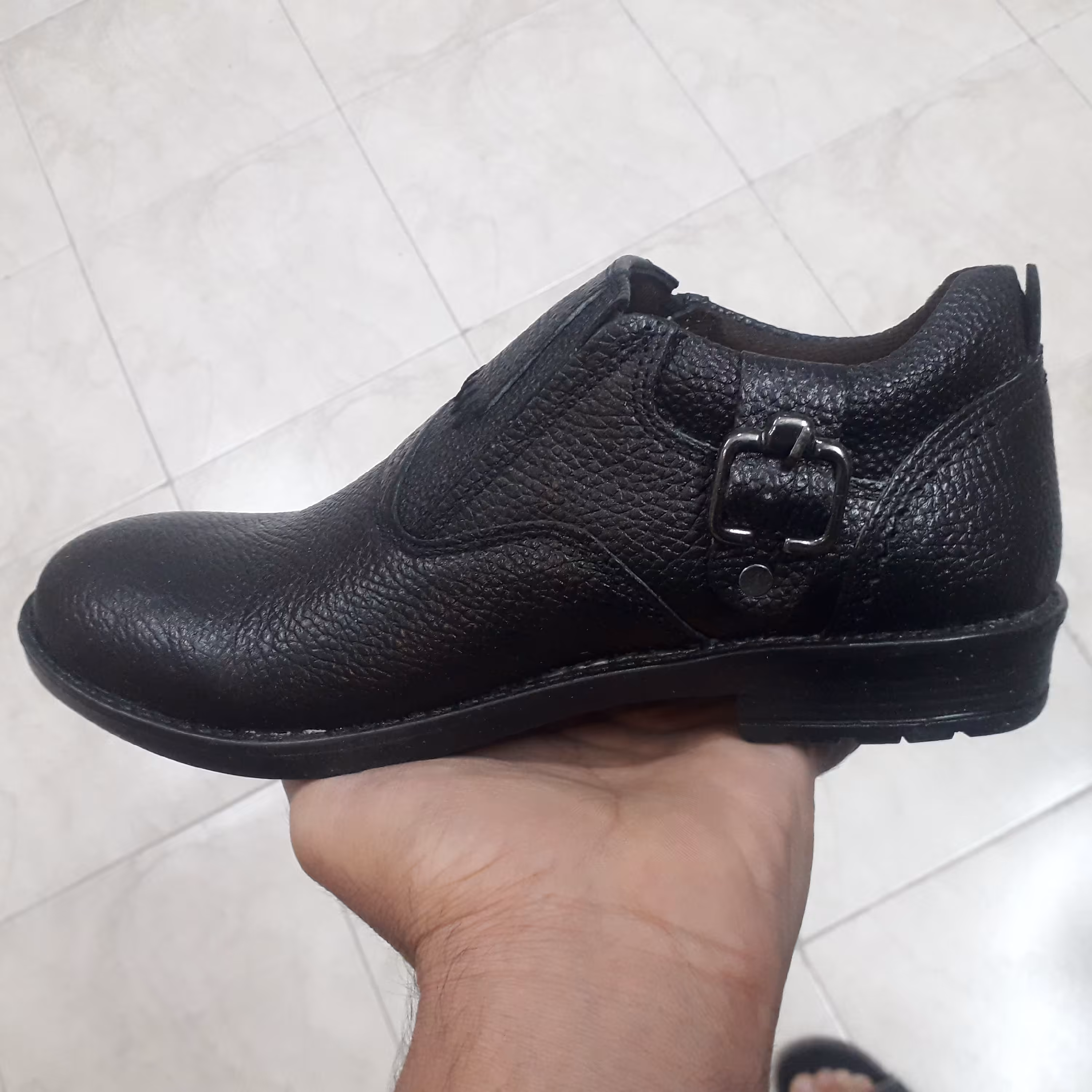 کفش مردانه چرم  مشکی تبریز طبی سبک وخوش پا وراحت سایز 40-41-42-43-44-45