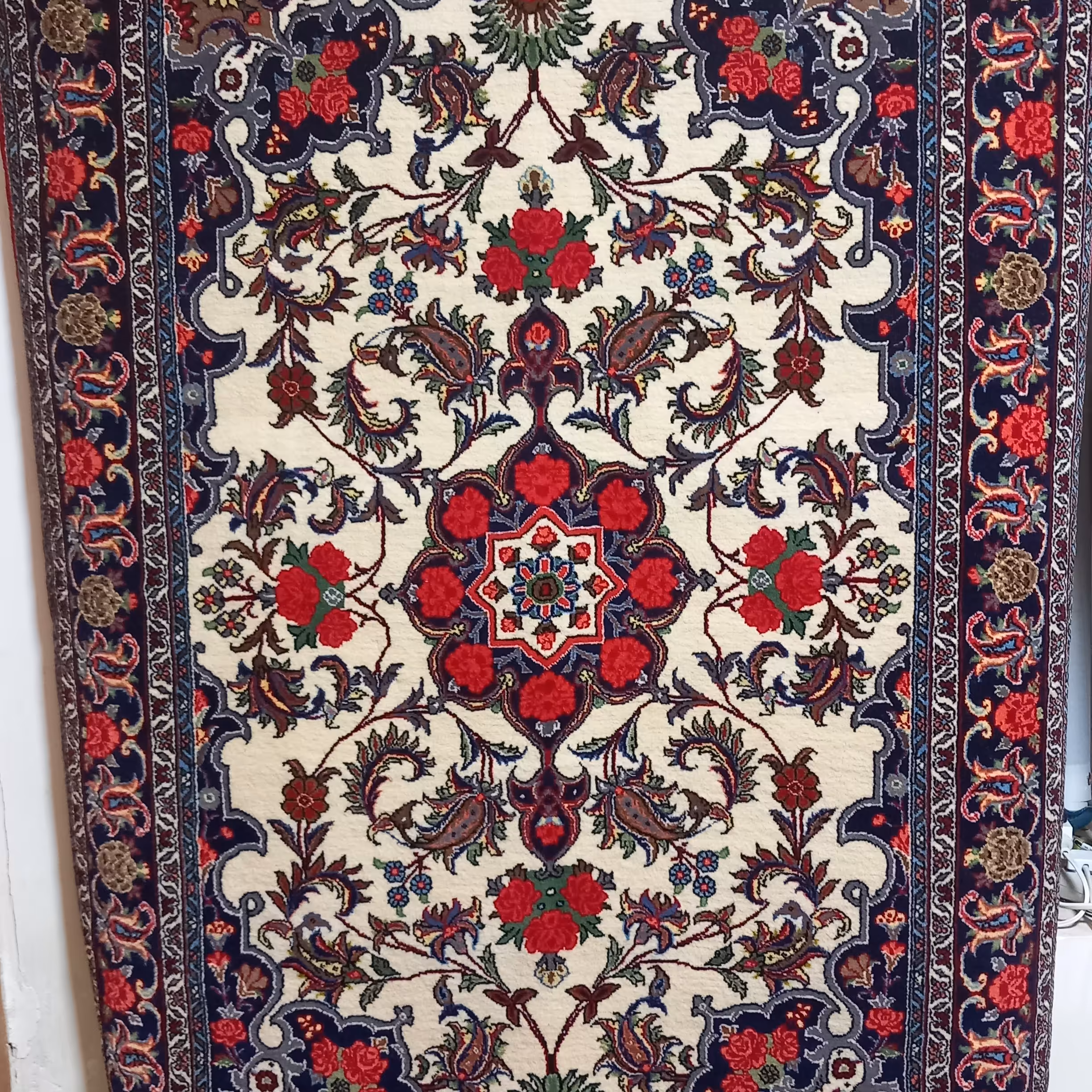 فرش دست بافت زرع ونیم