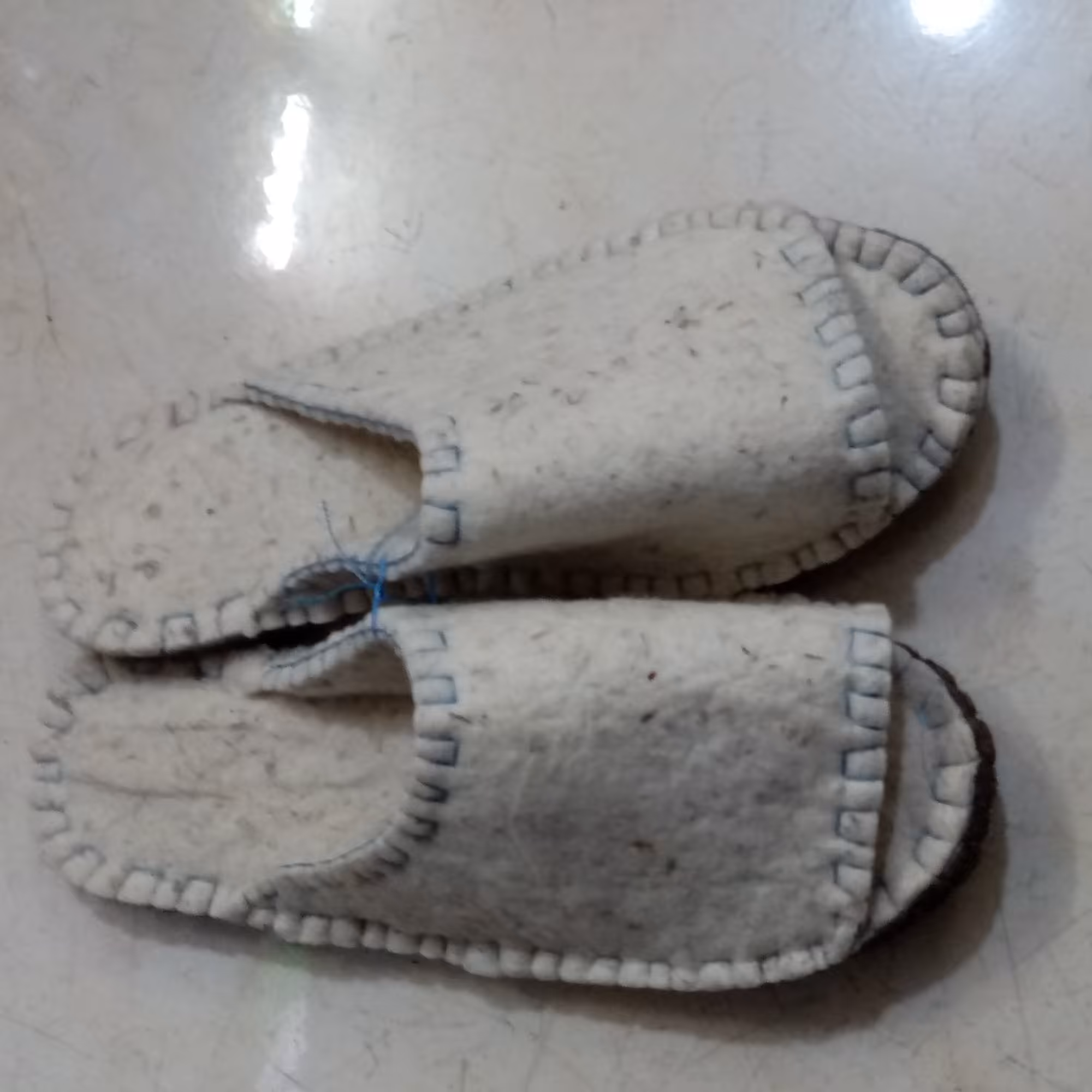 کفش نمدی مردانه ساده