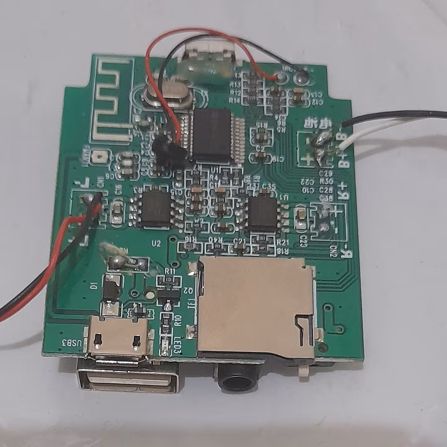  ماژول ساخت اسپیکر بلوتوثی همراه کیس مناسب برای 2 تا 4 باند 3 واتی کیت ساختن صوتی تولید اسپیکر رم خور و فلش خور و بلوتوث