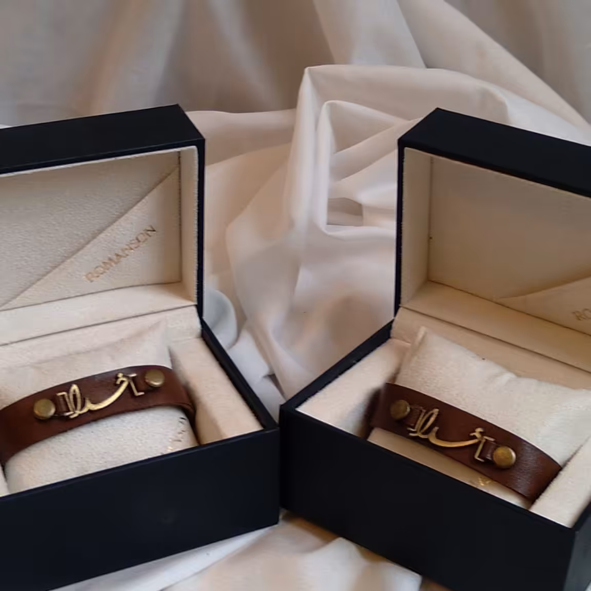 دستبند چرم طبیعی گاوی و بزی با پلاک خدا