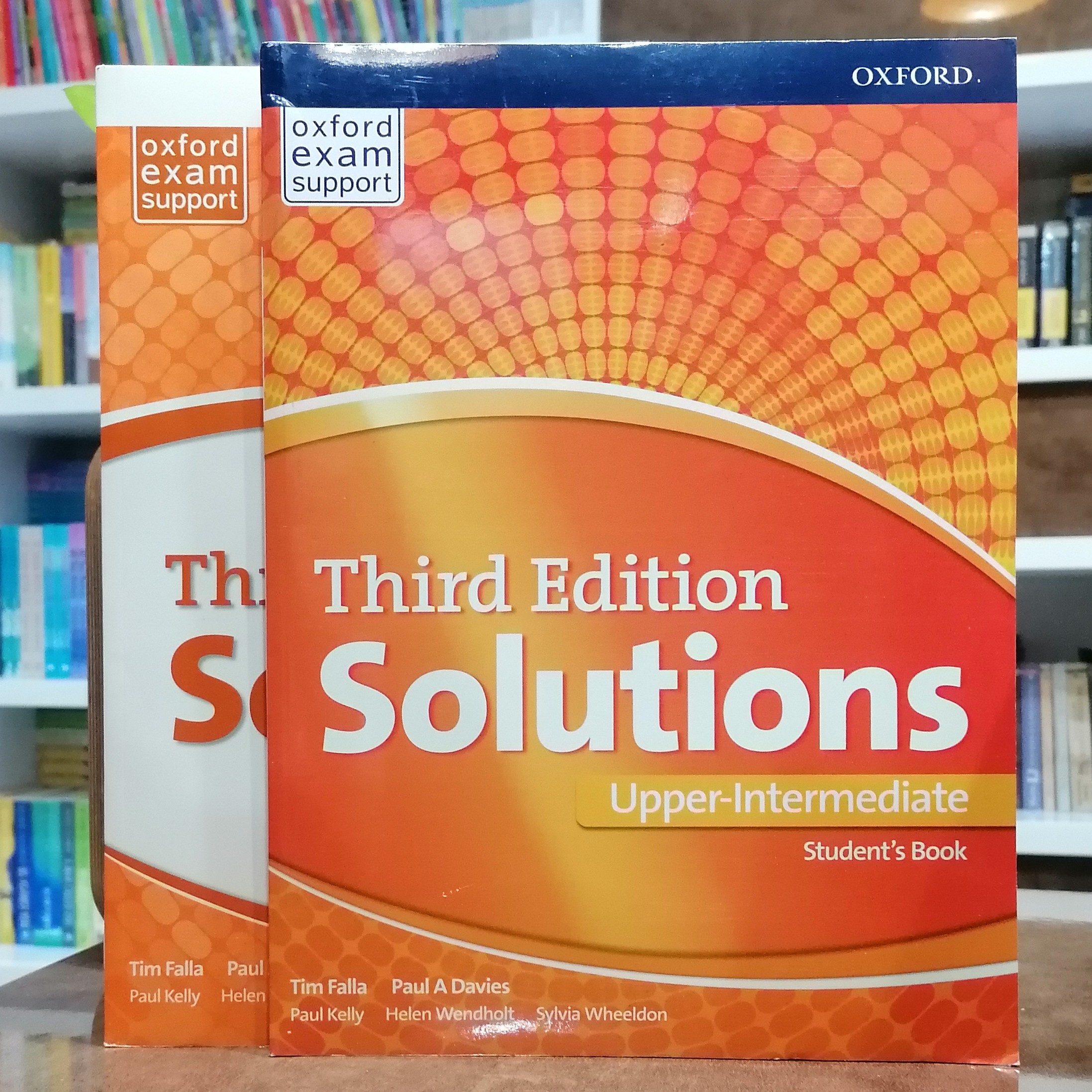 کتاب Solutions Upper Intermediate ویرایش سوم
