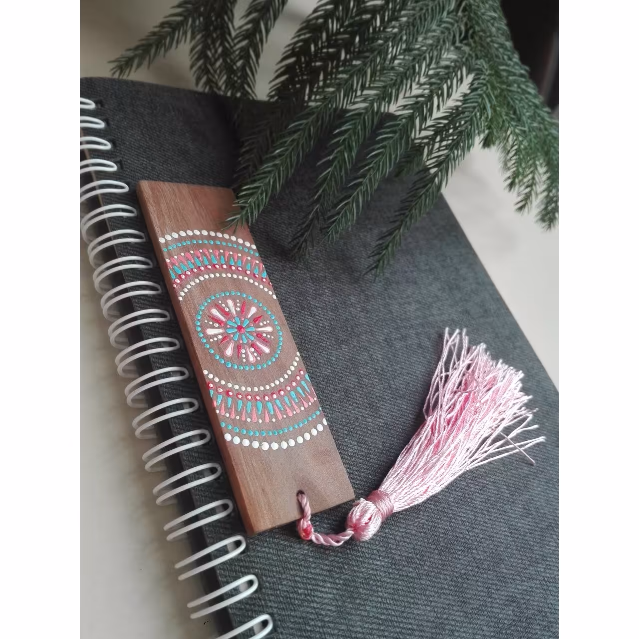 بوکمارک چوبی کد B_2