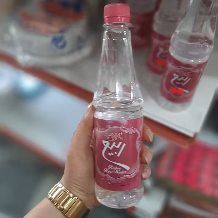 گلاب ربیع نیم لیتری