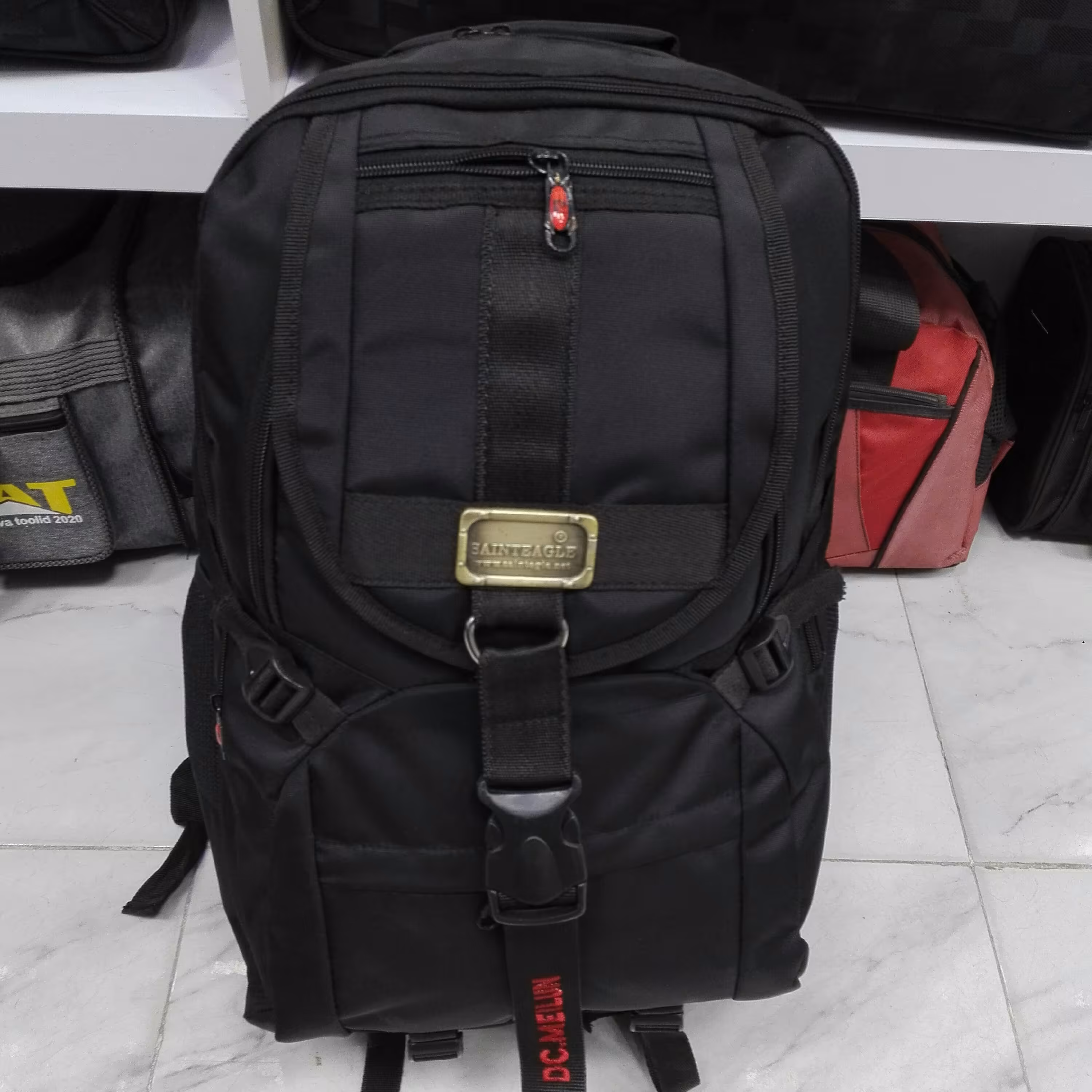 کوله پشتی سایز بزرگ با ارسال رایگان ، مناسب برای مسافرت ، کوهنوردی و ...