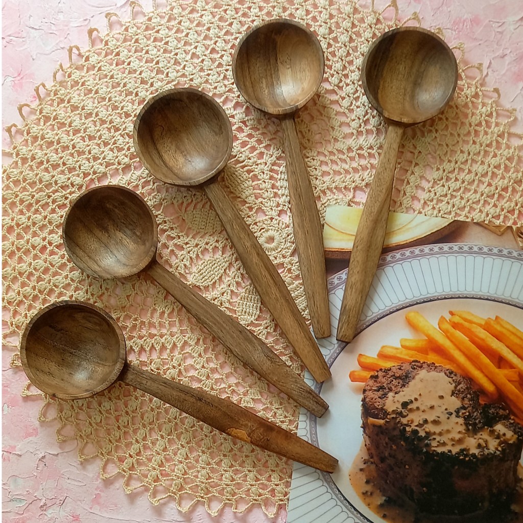 قاشق آجیل خوری چوبی دستساز بارلی کد baro280 مدل دلانا طرح جدید کیفیت عالی قیمت فوق العاده