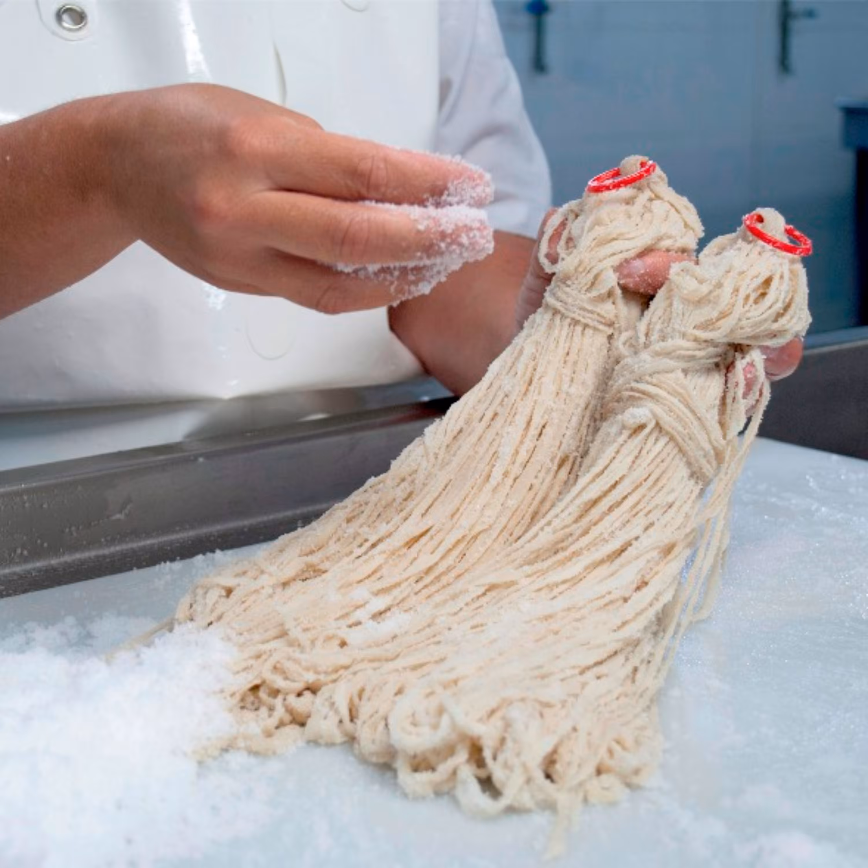 روده گوسفندی 10 متری کالیبر 20 الی 22 عرض 35 الی 45 میلیمتر