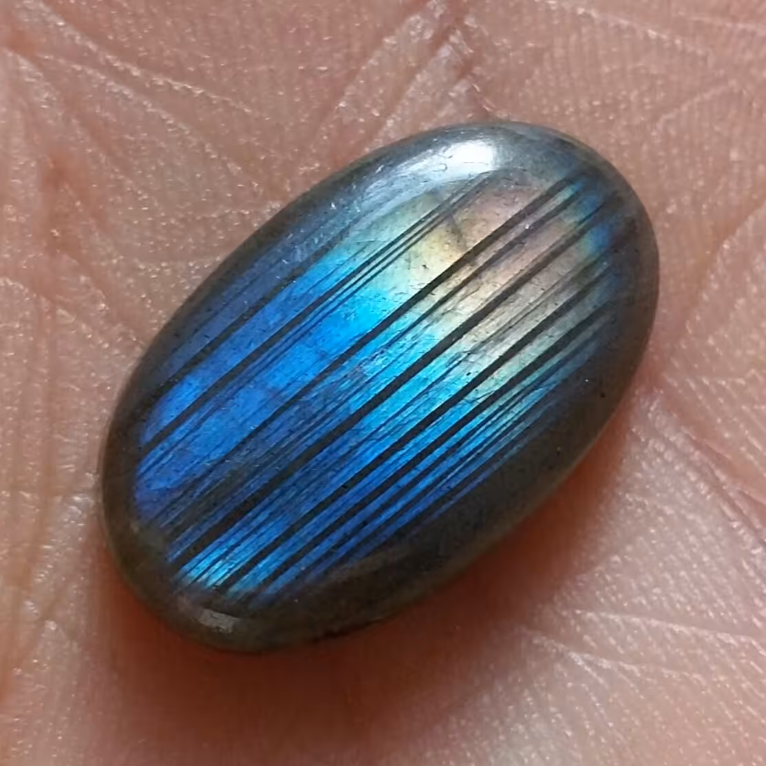 نگین لابرادوریت 7رنگ دیدنی با تلالو نور بی نظیر کاملا طبیعی بدون بهسازی
خاااااااااص
وارداتی
شااااهکار خلقت