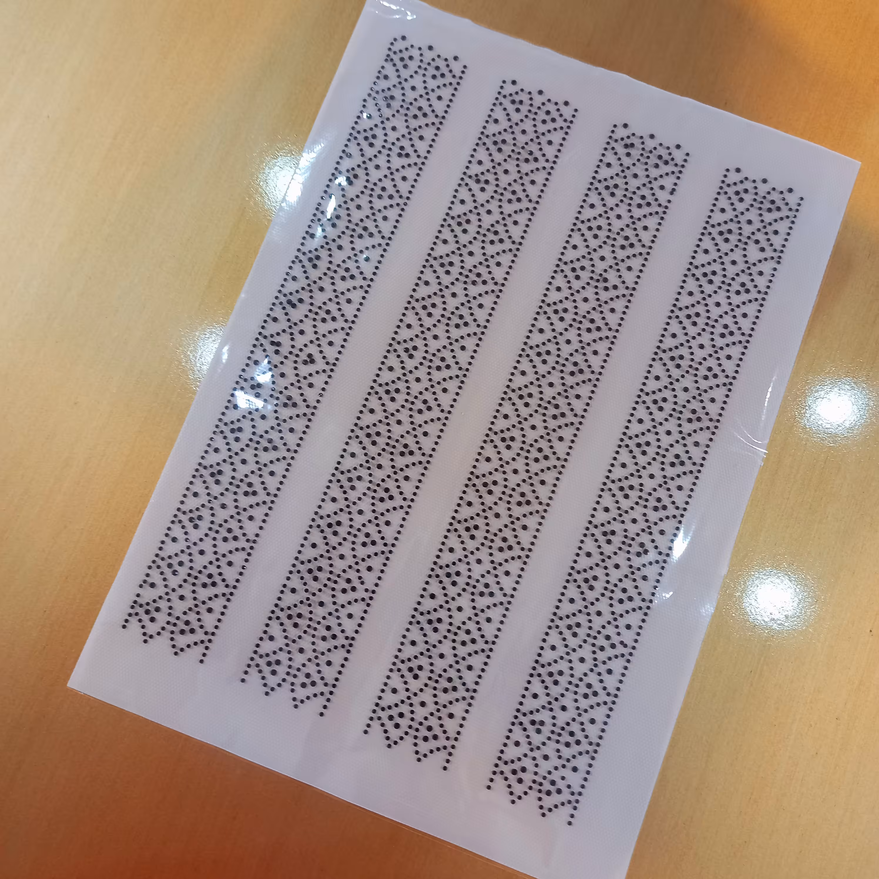 نگین حرارتی طرح کبابی . چادر . نگین چادر . مانتو . نگین چسبی . جوراب 