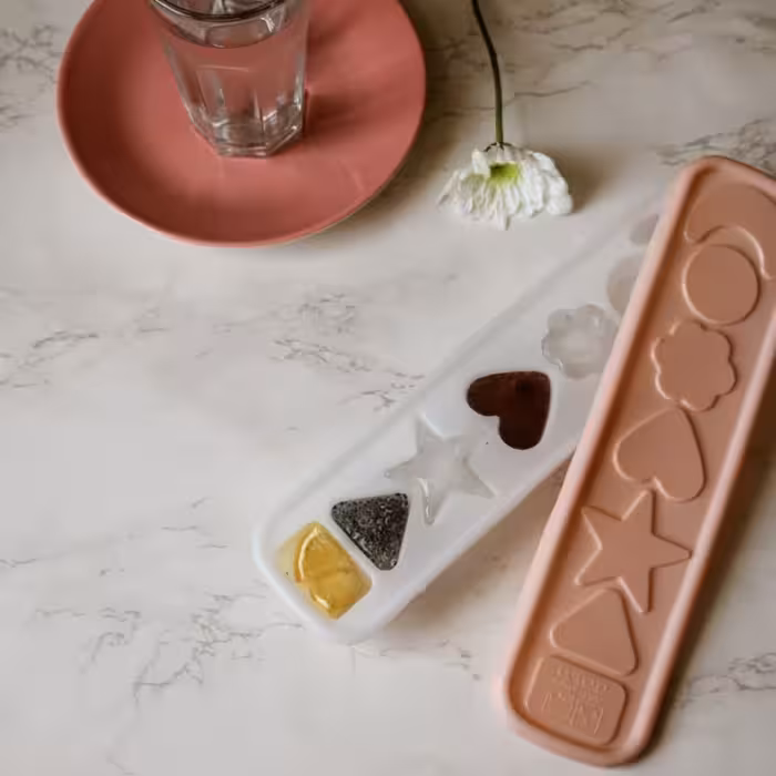 قالب یخ درب دار طرح ماه و ستاره قالب یخ اشکالی برای درست کردن خاکشیر و انواع نوشیدنی دربدار در پلاسکو دهقان 