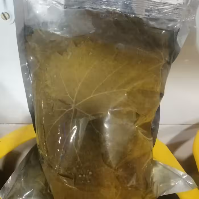 برگ دلمه روح انگیز 700 گرم خالص بدون احتساب آب و نمک