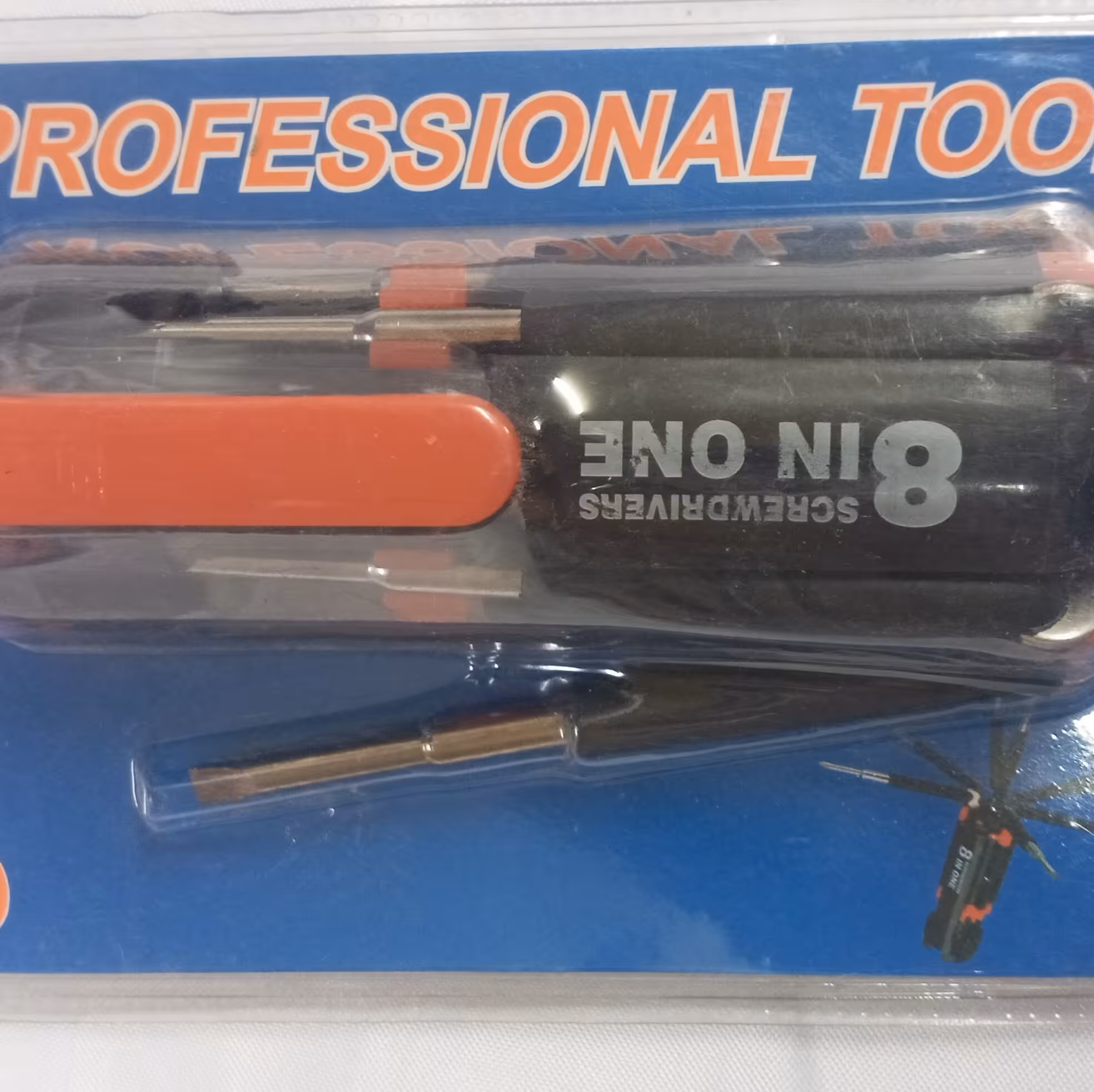 پیچ گوشتی 8عددی به همراه چراغ قوه برند orderly