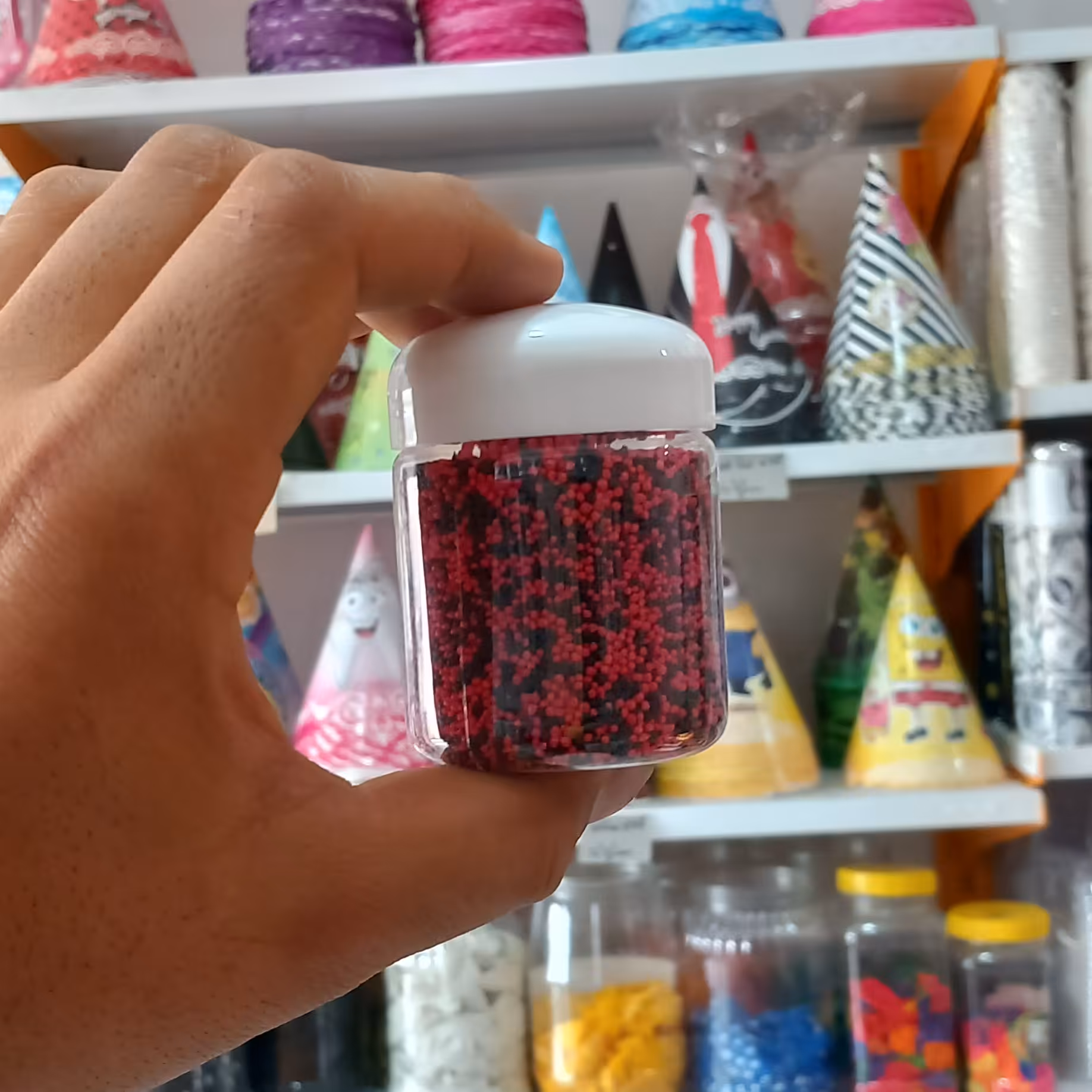 ترافل توپی قرمز مشکی 100گرمی