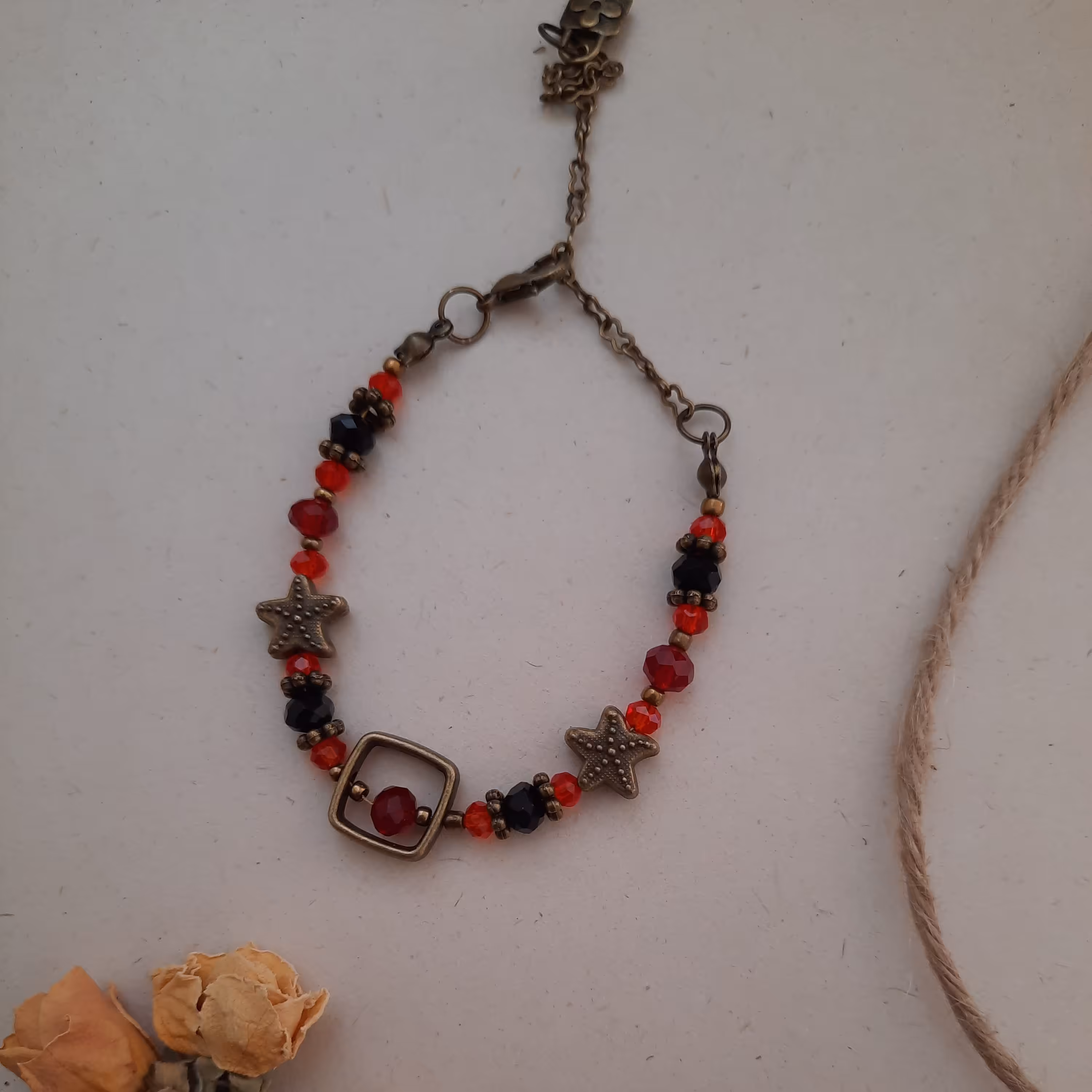 دستبند مهره ای  (کد 15)