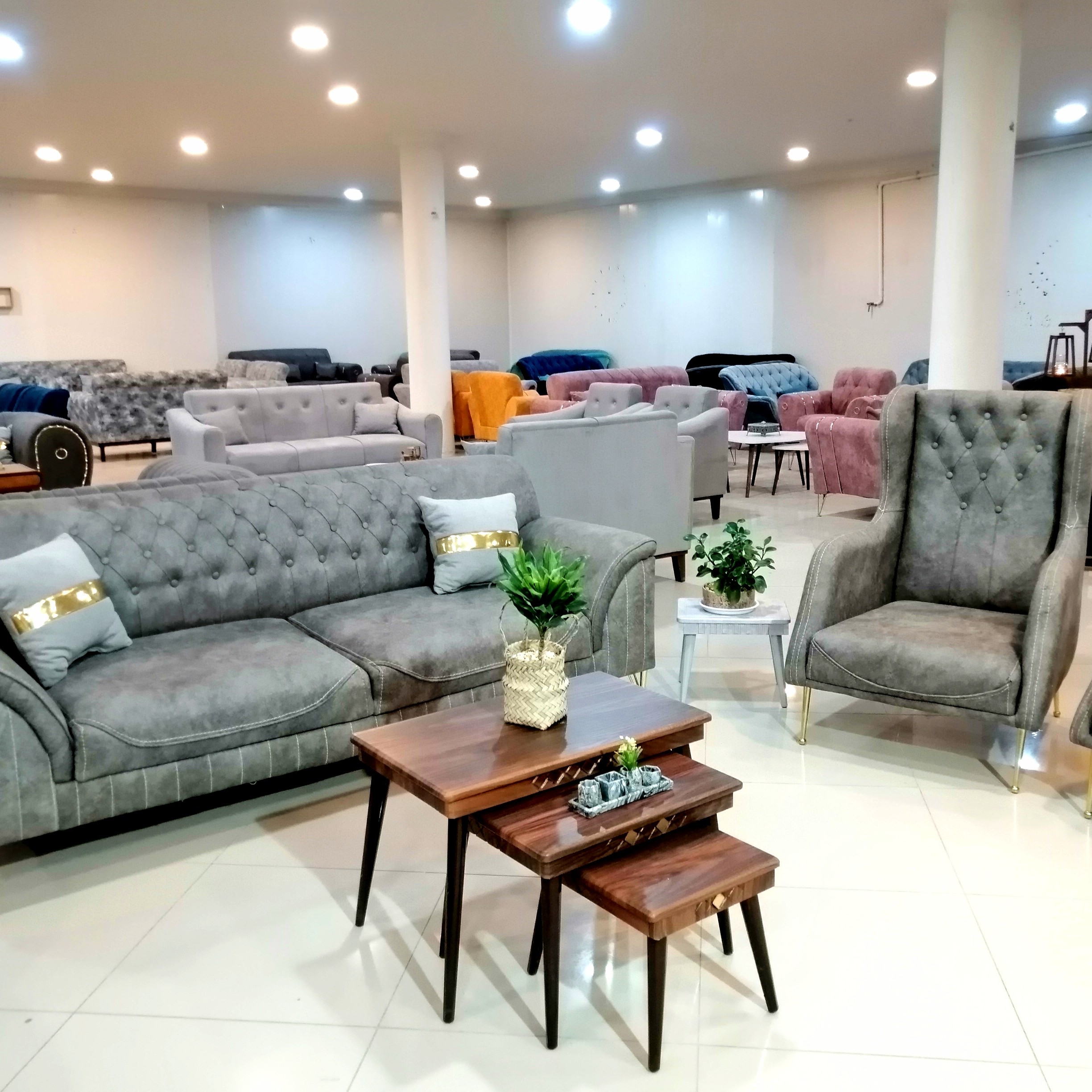 مبل راحتی لئون